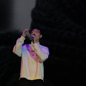 KTV嫖妓嫖到戴面具的麻麻
